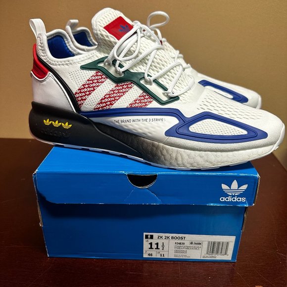 Athletic_Shoes